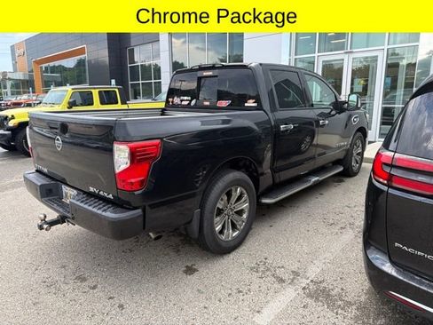Used 2017 Nissan Titan SV AWD/4WD image 8