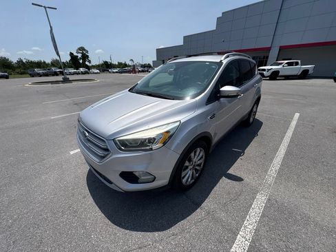 Used 2017 Ford Escape Titanium AWD/4WD image 6