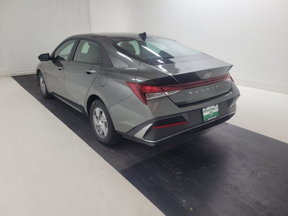 Used 2024 Hyundai Elantra SE FWD image 5