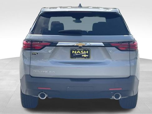 Used 2023 Chevrolet Traverse LS w/ Safety Package AWD/4WD image 4