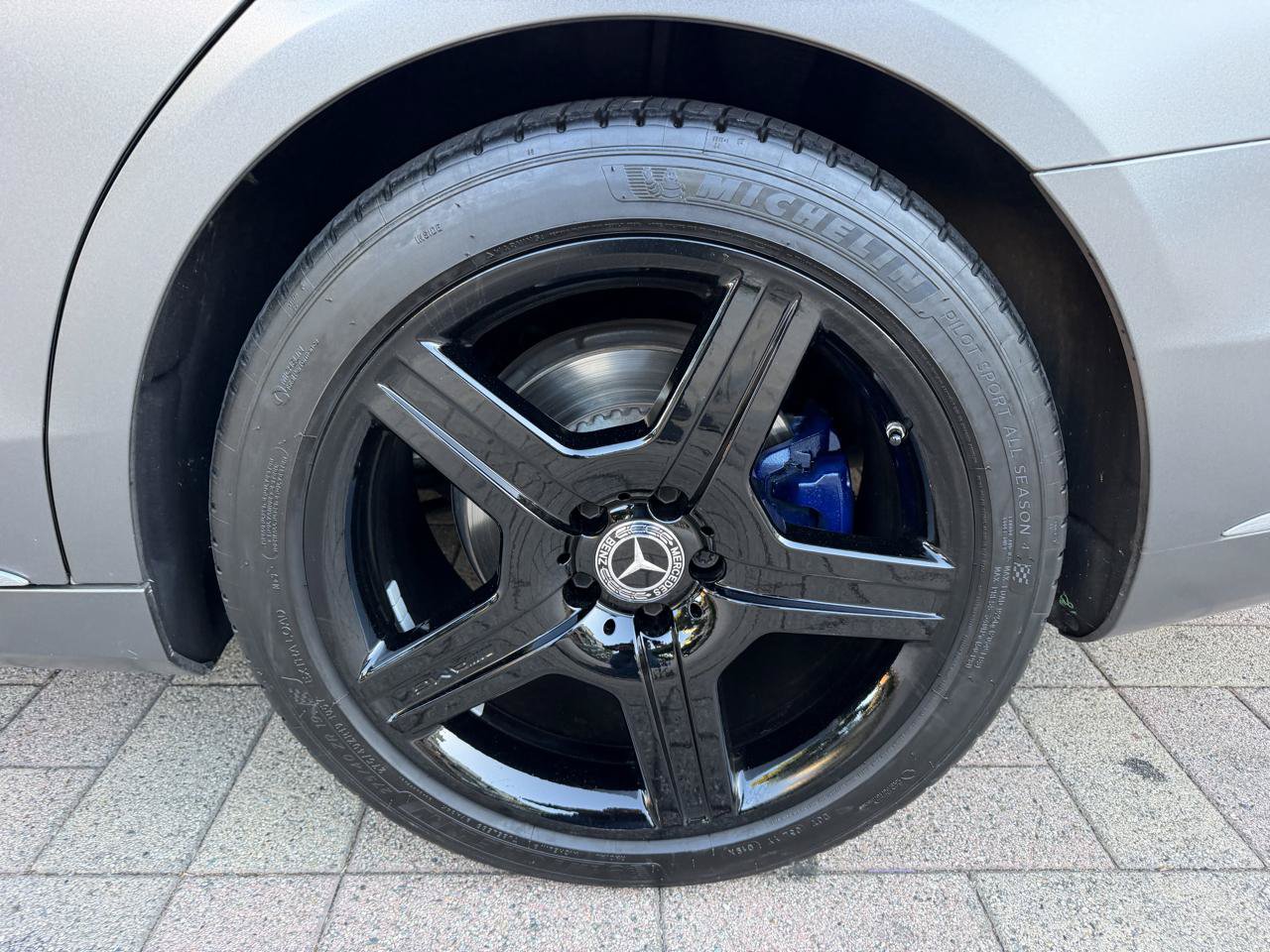 Used 2019 Mercedes-Benz S 560 Sedan image 34