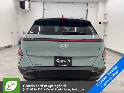 Used 2025 Hyundai Kona SEL image 4