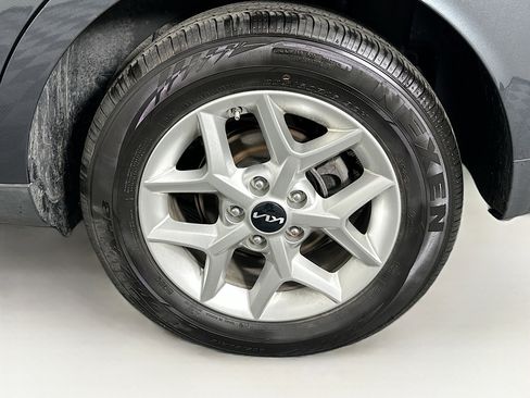 Used 2025 Kia Soul LX w/ LX Technology Package image 11