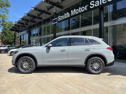 Certified 2025 Mercedes-Benz GLC 300 4MATIC image 5