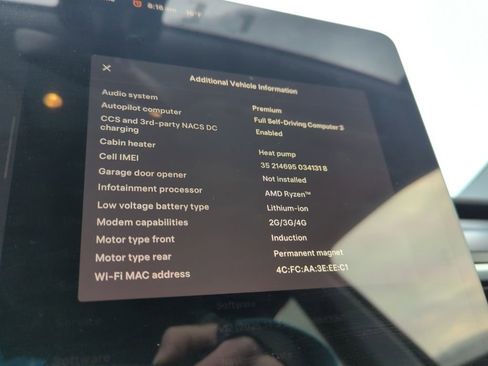 Used 2022 Tesla Model Y Long Range image 10