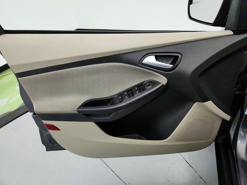 Used 2013 Ford Focus SE image 20