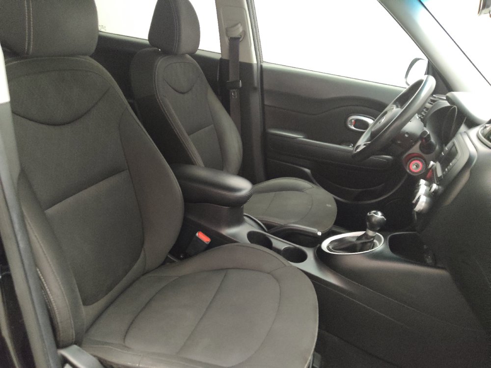 Used 2017 Kia Soul FWD image 21