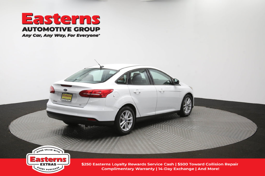 Used 2018 Ford Focus SE w/ Cold Weather Package FWD image 40