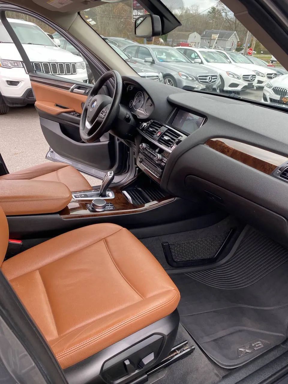 Used 2017 BMW X3 xDrive28i AWD/4WD image 16