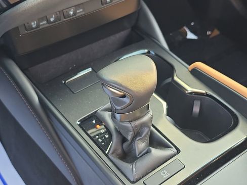 Used 2024 Lexus ES 350 w/ Premium Package image 22