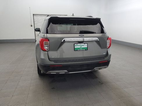 Used 2020 Ford Explorer XLT w/ Equipment Group 202A image 6