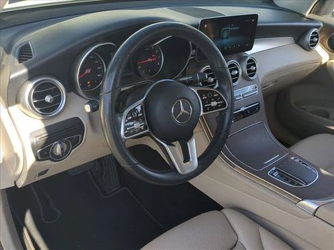 Used 2021 Mercedes-Benz GLC 300 image 10