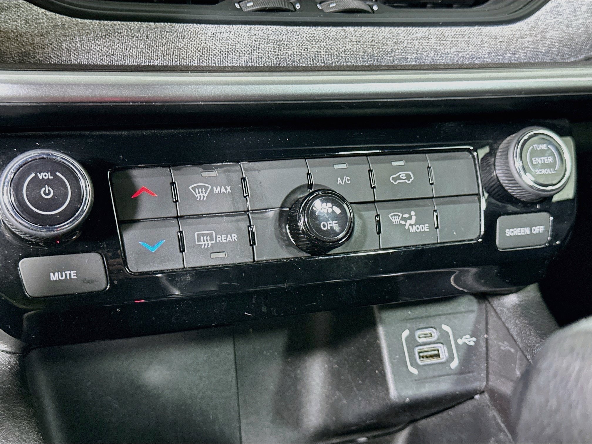 Used 2023 Jeep Compass Sport AWD/4WD image 23