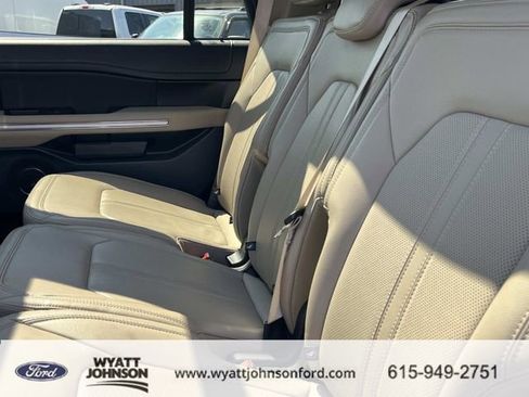 Used 2024 Ford Expedition Limited image 22