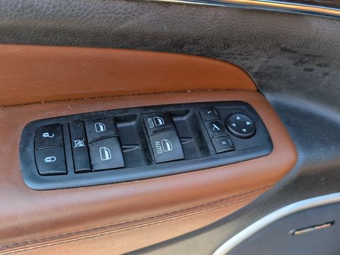 Used 2019 Jeep Grand Cherokee Summit w/ Platinum Series Group AWD/4WD image 21