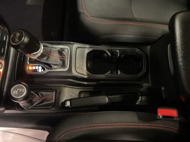 Used 2023 Jeep Wrangler Unlimited Rubicon w/ Cold Weather Group AWD/4WD image 26