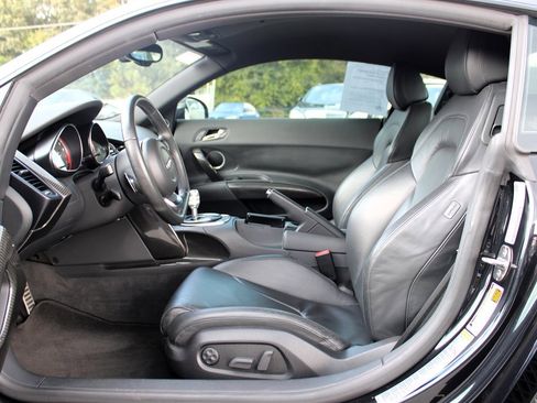 Used 2010 Audi R8 V10 image 17