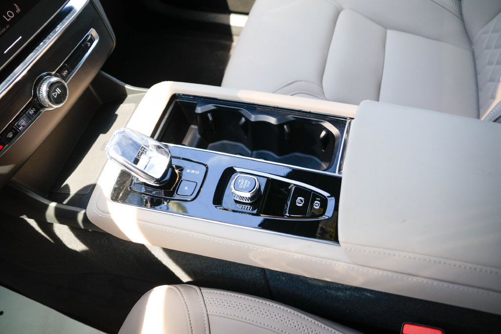 Used 2026 Volvo XC90 B6 Plus AWD/4WD image 18
