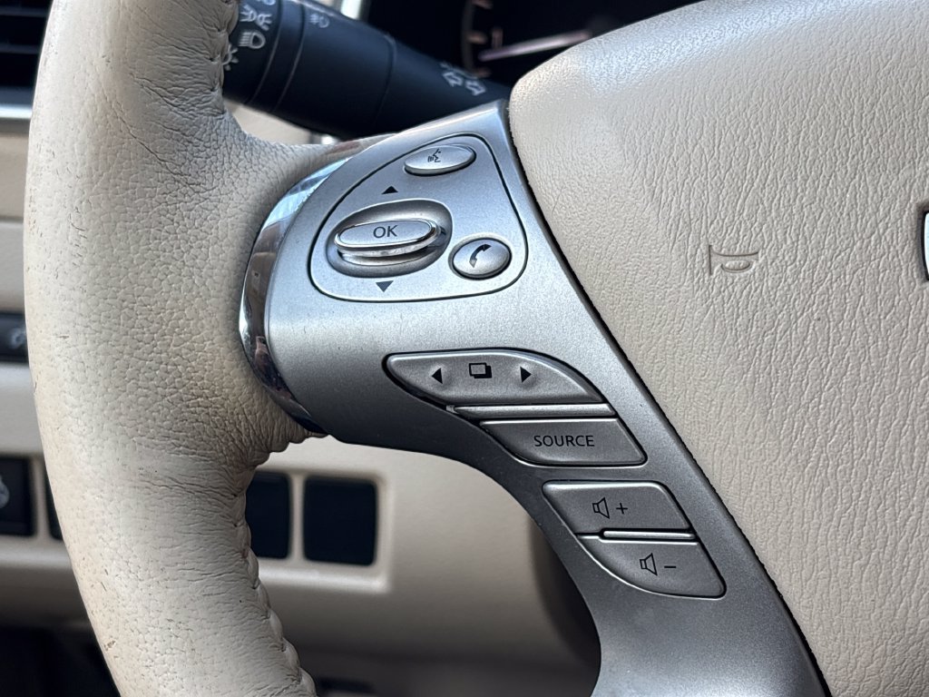 Used 2018 Nissan Murano SL w/ Moonroof Package AWD/4WD image 17