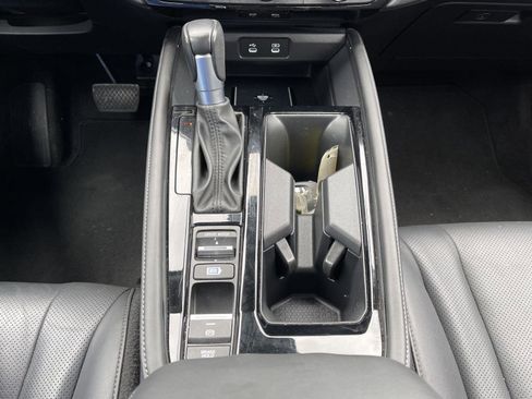 Used 2023 Honda Accord Touring image 11