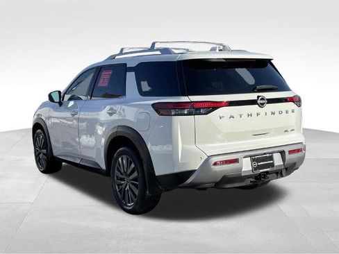 Certified 2024 Nissan Pathfinder SL w/ SL Premium Package image 5