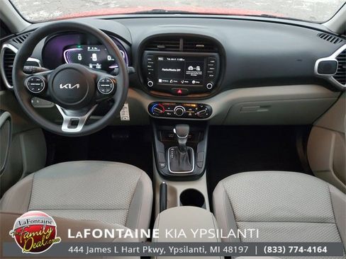 Certified 2025 Kia Soul LX image 25