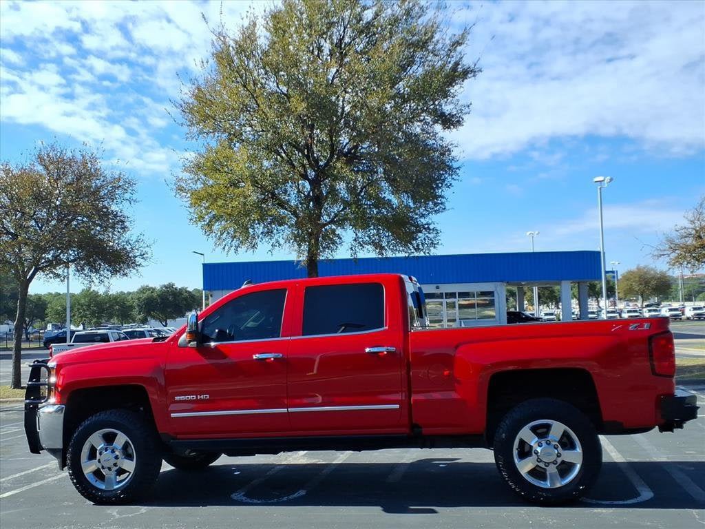 Used 2018 Chevrolet Silverado 2500 LTZ w/ Vortec Plus Package AWD/4WD image 10
