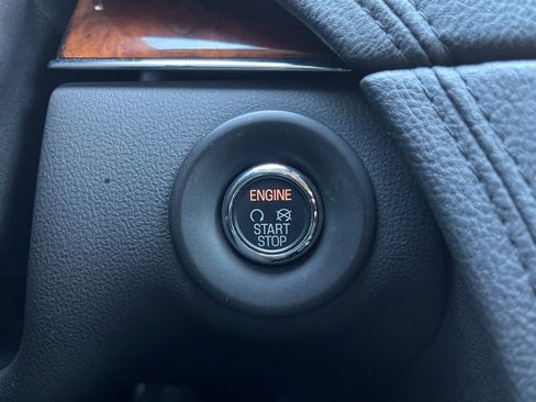 Used 2019 Lincoln MKT AWD image 30