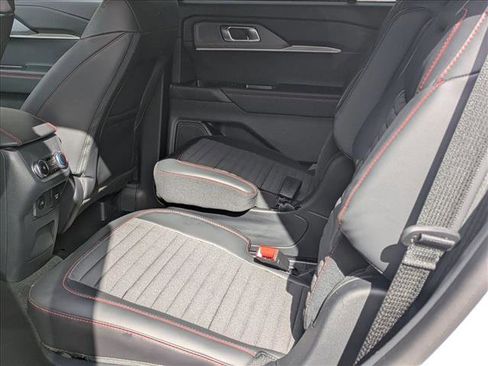 New 2026 Ford Explorer ST-Line w/ ST-Line Street Pack image 14