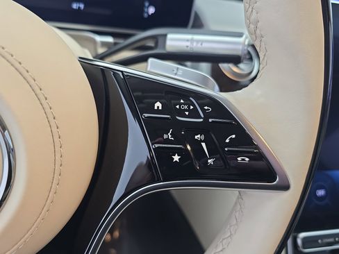 Certified 2022 Mercedes-Benz S 500 4MATIC image 18