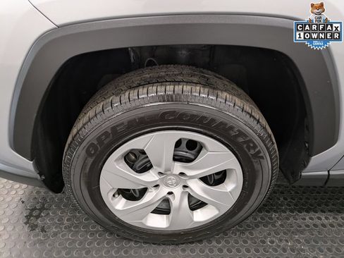 Used 2024 Toyota RAV4 LE AWD/4WD image 7