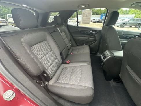 Used 2020 Chevrolet Equinox LT w/ Driver Convenience Package AWD/4WD image 29