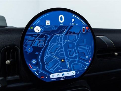 Certified 2025 MINI Cooper 2-Door Hardtop image 17