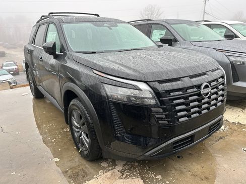 New 2026 Nissan Pathfinder SV w/ Lighting Package image 3