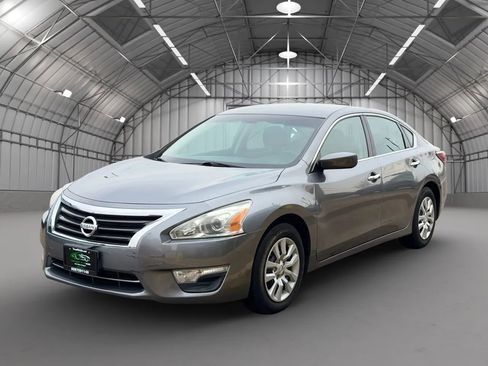 Used 2015 Nissan Altima 2.5 image 3
