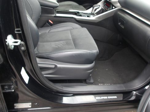 Used 2023 Mitsubishi Eclipse Cross image 12