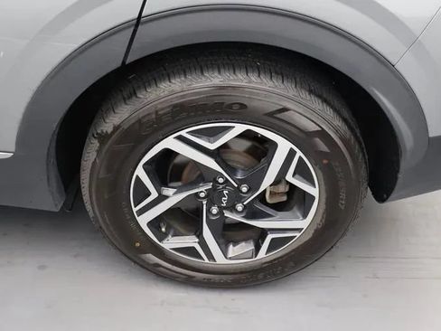 Used 2024 Kia Sportage LX FWD image 37