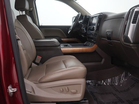 Used 2018 Chevrolet Silverado 1500 LTZ w/ Sport Package image 13