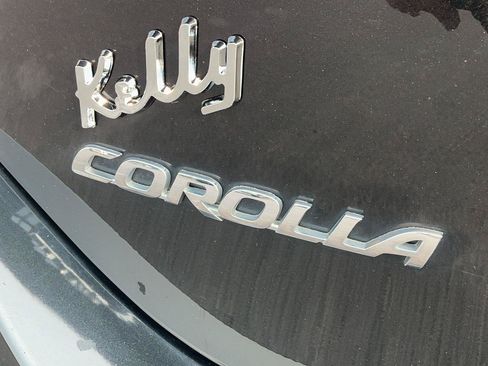Used 2018 Toyota Corolla XLE FWD image 34