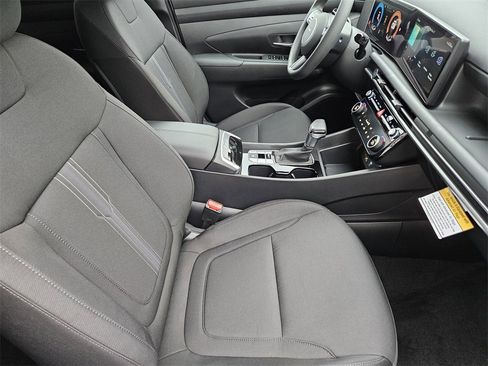 New 2026 Hyundai Tucson SEL image 14