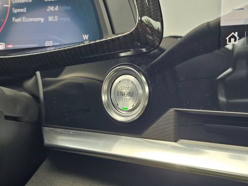 Used 2021 Chevrolet Corvette Stingray Premium Conv w/ Z51 Performance Package RWD image 17