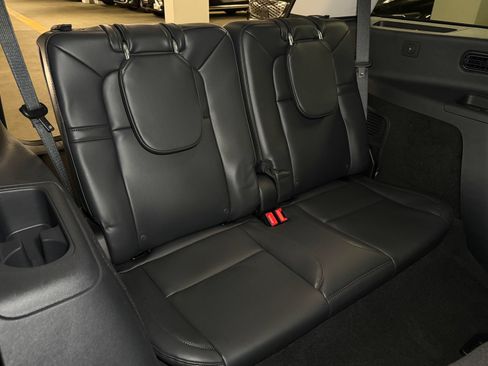 New 2026 Lincoln Aviator AWD image 15