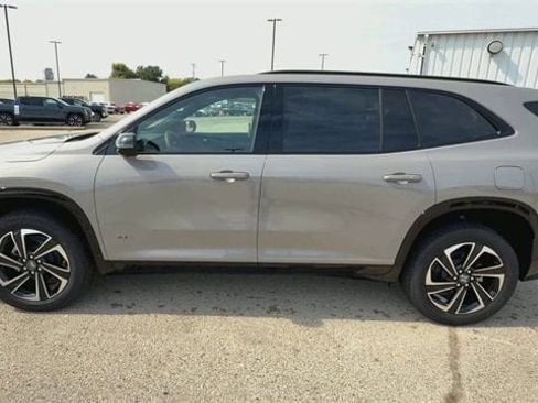 New 2026 Buick Enclave Sport Touring w/ Super Cruise Package image 38