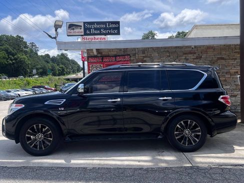 Used 2019 Nissan Armada Platinum w/ Captain's Chairs Package RWD image 3