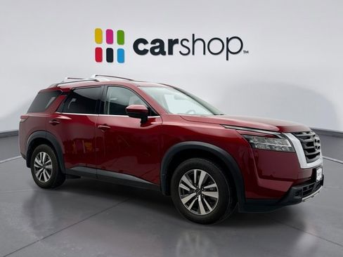 Used 2023 Nissan Pathfinder SL AWD/4WD image 7