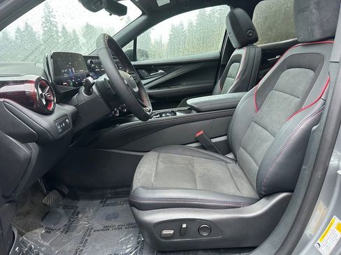 New 2026 Chevrolet Blazer EV RS image 18