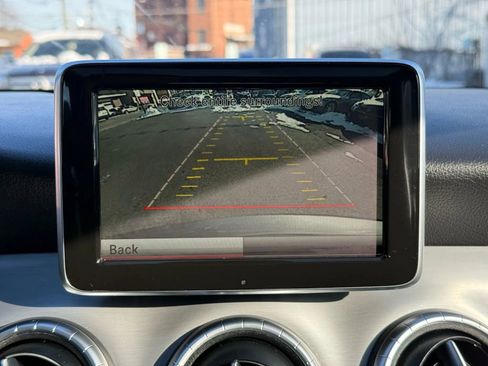 Used 2014 Mercedes-Benz CLA 250 4MATIC image 30