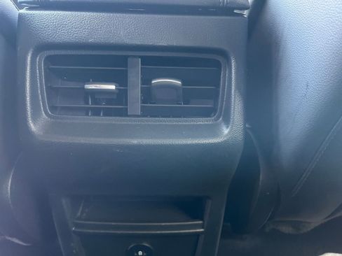 Used 2024 Ford Edge SEL image 24