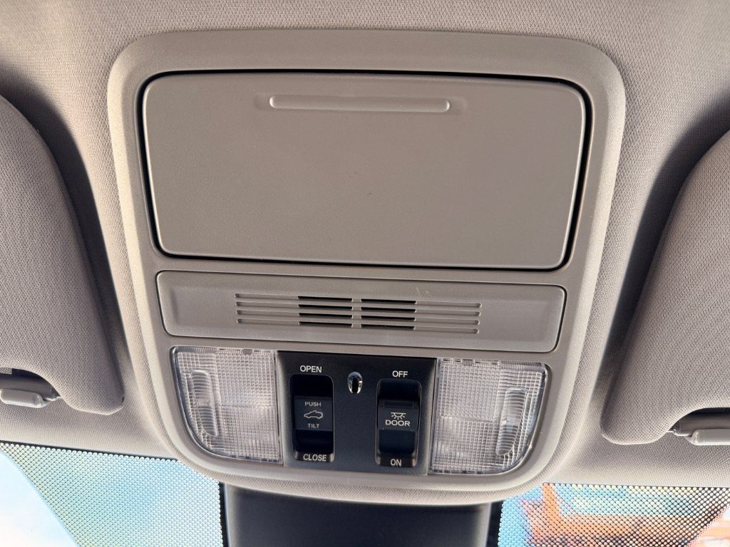 Used 2022 Honda Odyssey EX-L image 13