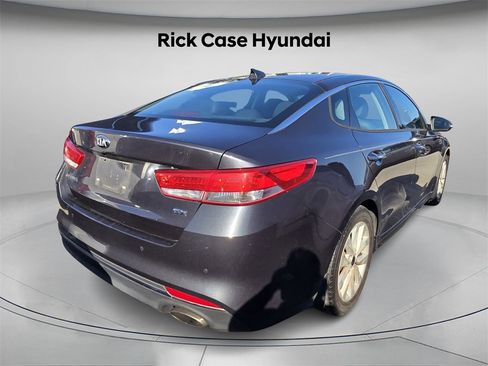 Used 2018 Kia Optima EX image 5